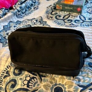 Beis black dopp kit